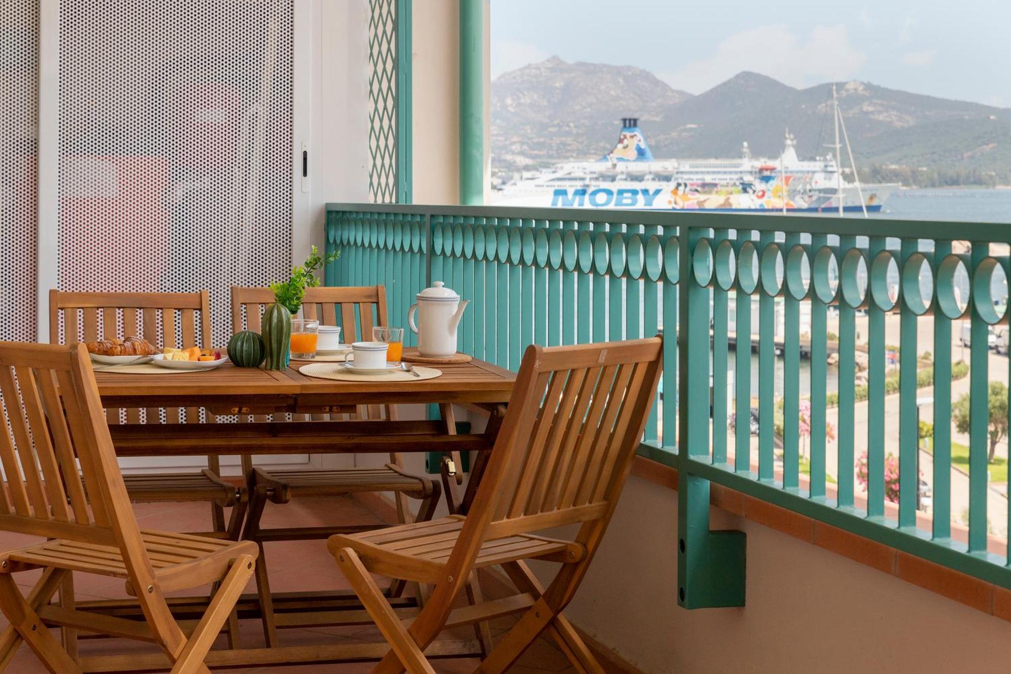 Apartment Blue Penthouse Olbia
